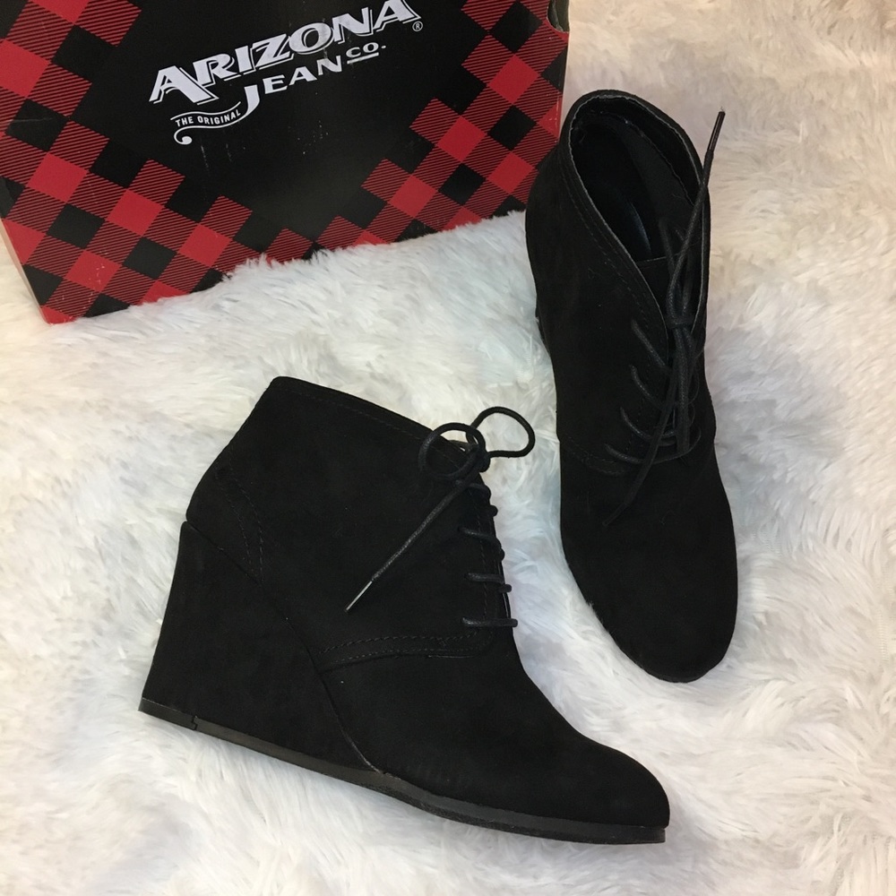 ARIZONA AZ Lacie Black Suede Ankle Wedge Booties 9